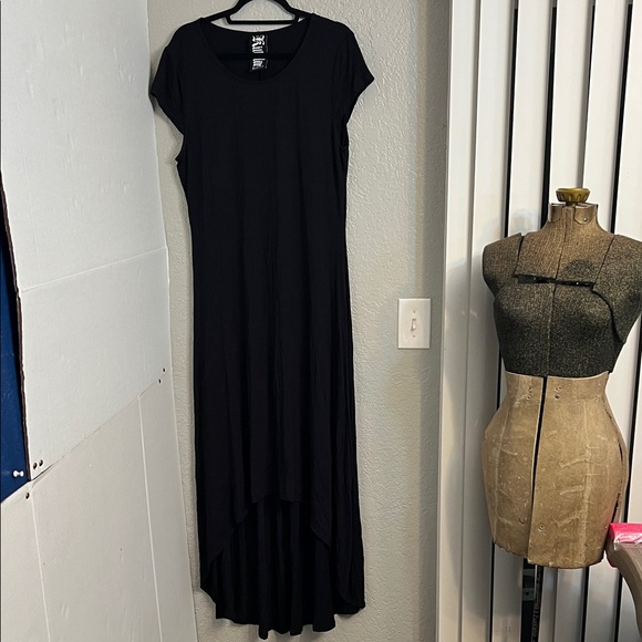 Killstar Dresses & Skirts - KILLSTAR BLACK GOTH RIPLEY TEE LONG MAXI HI-LOW  SHORT SLEEVE DRESS XXL